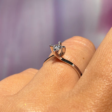 Пръстен от бяло злато с диамант 0.20 карата