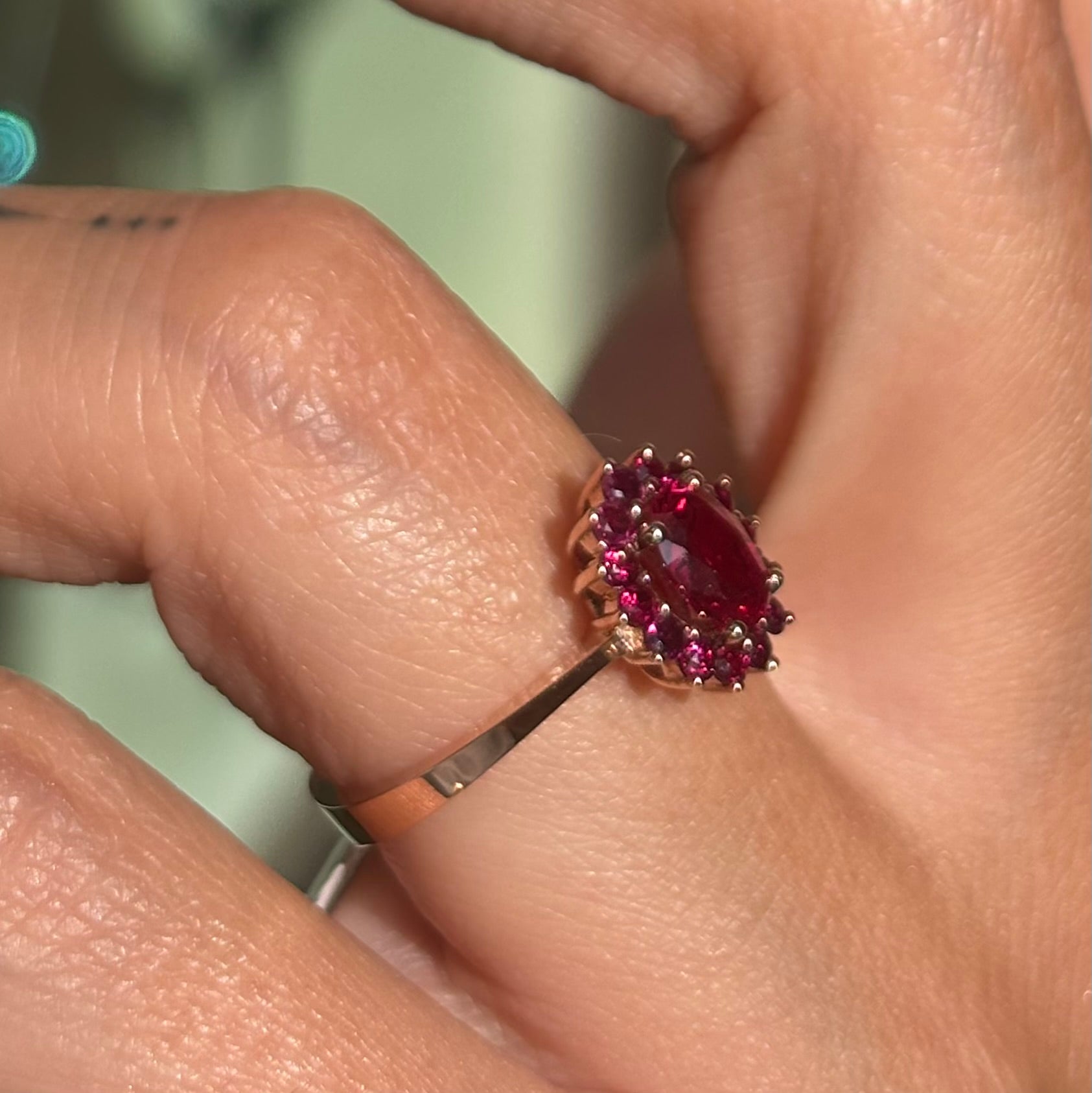 Дамски пръстен от розово злато с рубини 1.56 карата