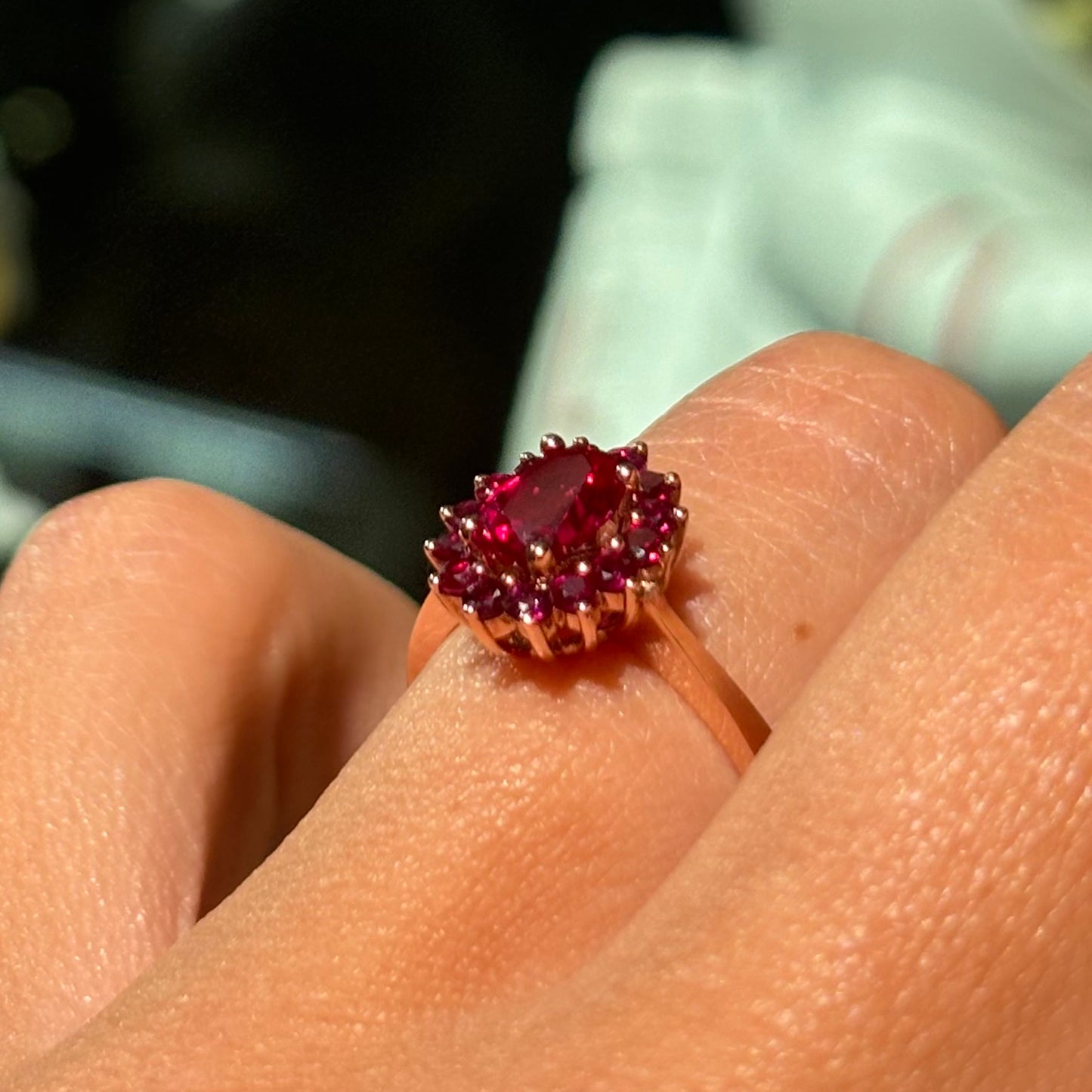 Дамски пръстен от розово злато с рубини 1.56 карата