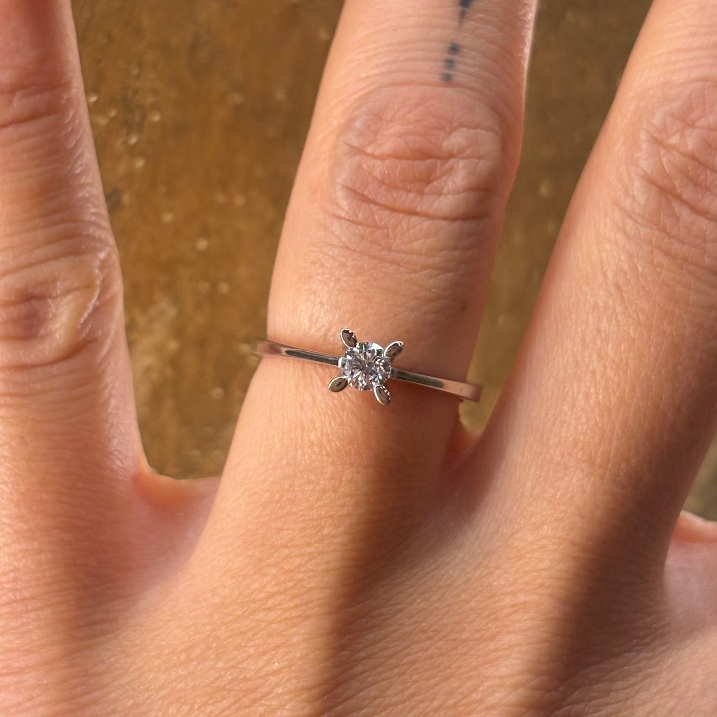 Дамски пръстен бяло злато с диамант 0.20 карата