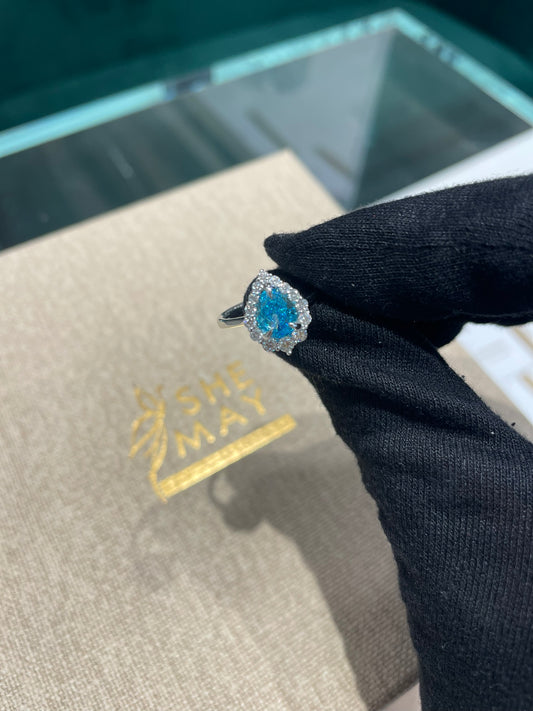 Дамски пръстен бяло злато с диаманти и син топаз 2.59 карата