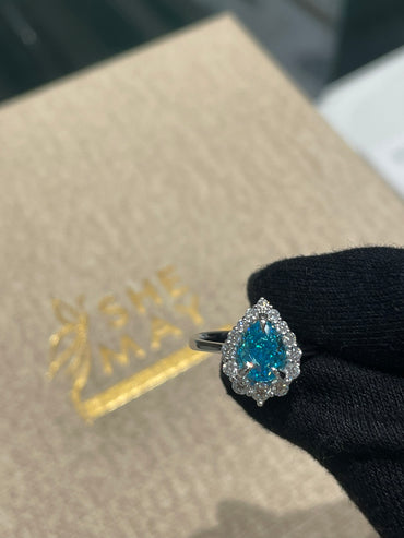 Дамски пръстен бяло злато с диаманти и син топаз 2.59 карата