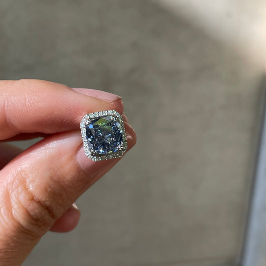 Обеци от бяло злато с диаманти и сапфири 9.84 карата Limited edition Bahrain Diamond Exhibition