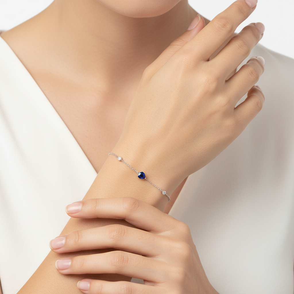 White gold bracelet with diamonds and sapphire 0.83 carats