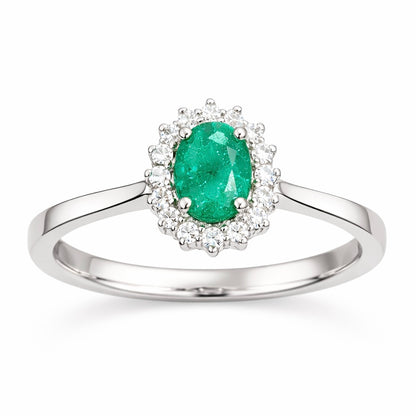 White gold ring with emerald and diamonds 0.91 carats