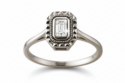 Пръстен от бяло злато с диаманти 0.04 карата