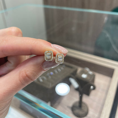 0.32 carats Diamond Yellow gold earrings 