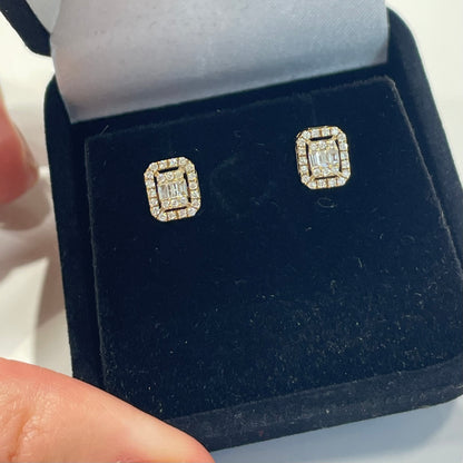 0.32 carats Diamond Yellow gold earrings 