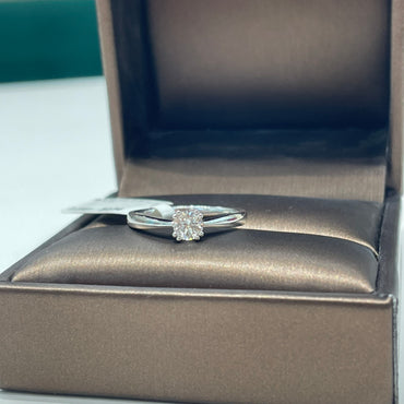 Годежен пръстен бяло злато с диамант 0.40 карата