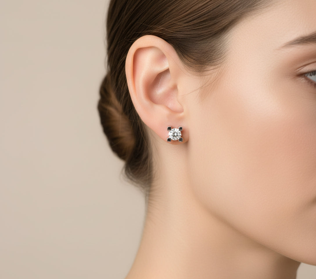 Класически обеци от бяло злато с диаманти 0.47 карата