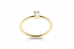 Годежен пръстен от жълто злато с диамант Emerald cut