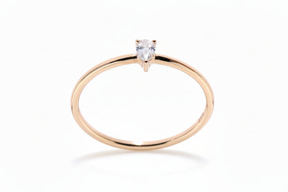 Годежен пръстен розово злато с диамант капка