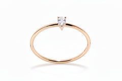 Годежен пръстен розово злато с диамант капка