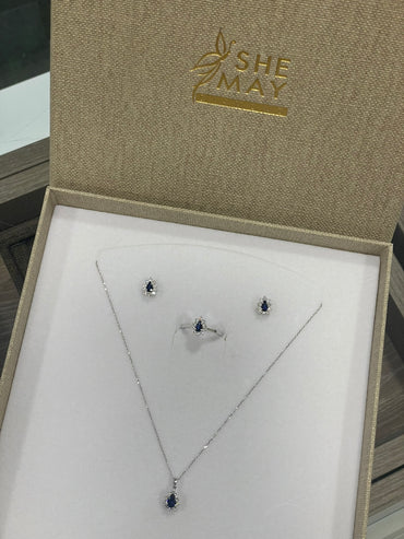 Women's diamond ring white gold with sapphire 0.50 carat