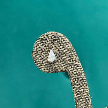 White gold earrings with drop-shaped diamonds 0.41 carats