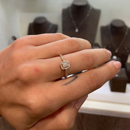 0.25 carats White gold diamond ring