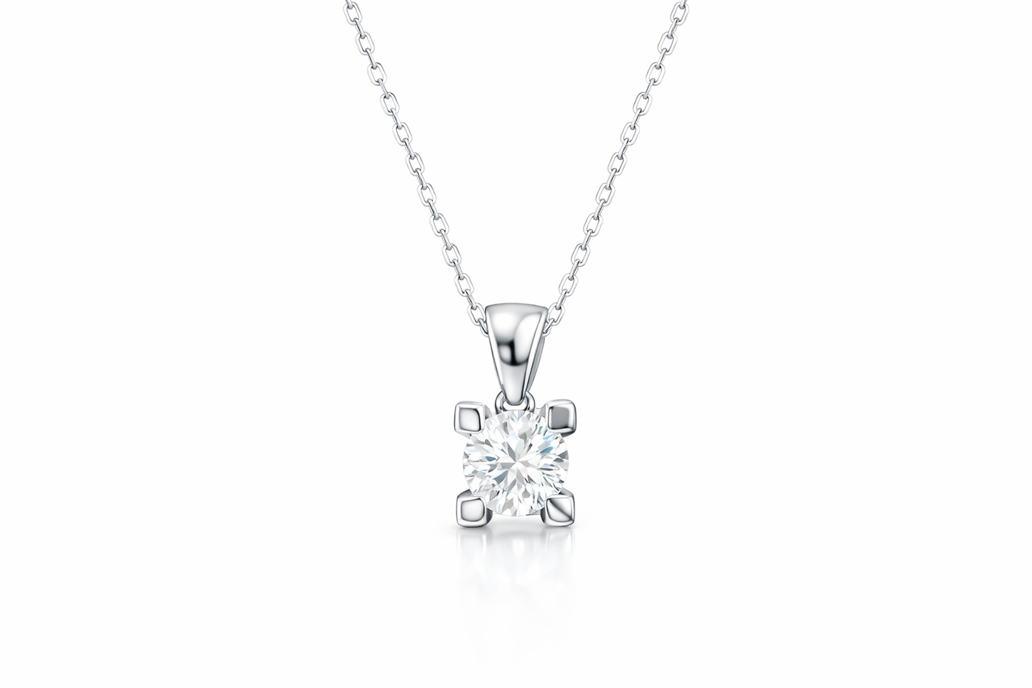 White gold pendant with a 0.40 carat diamond